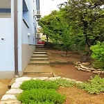 Inviting Near Mala Mandra Lejlighed *